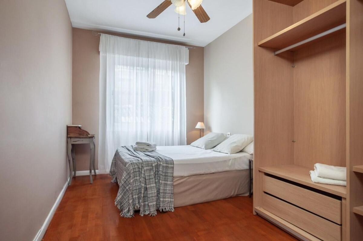 Next To Sagrada Familia 4-Bedroom Apartment Барселона Экстерьер фото