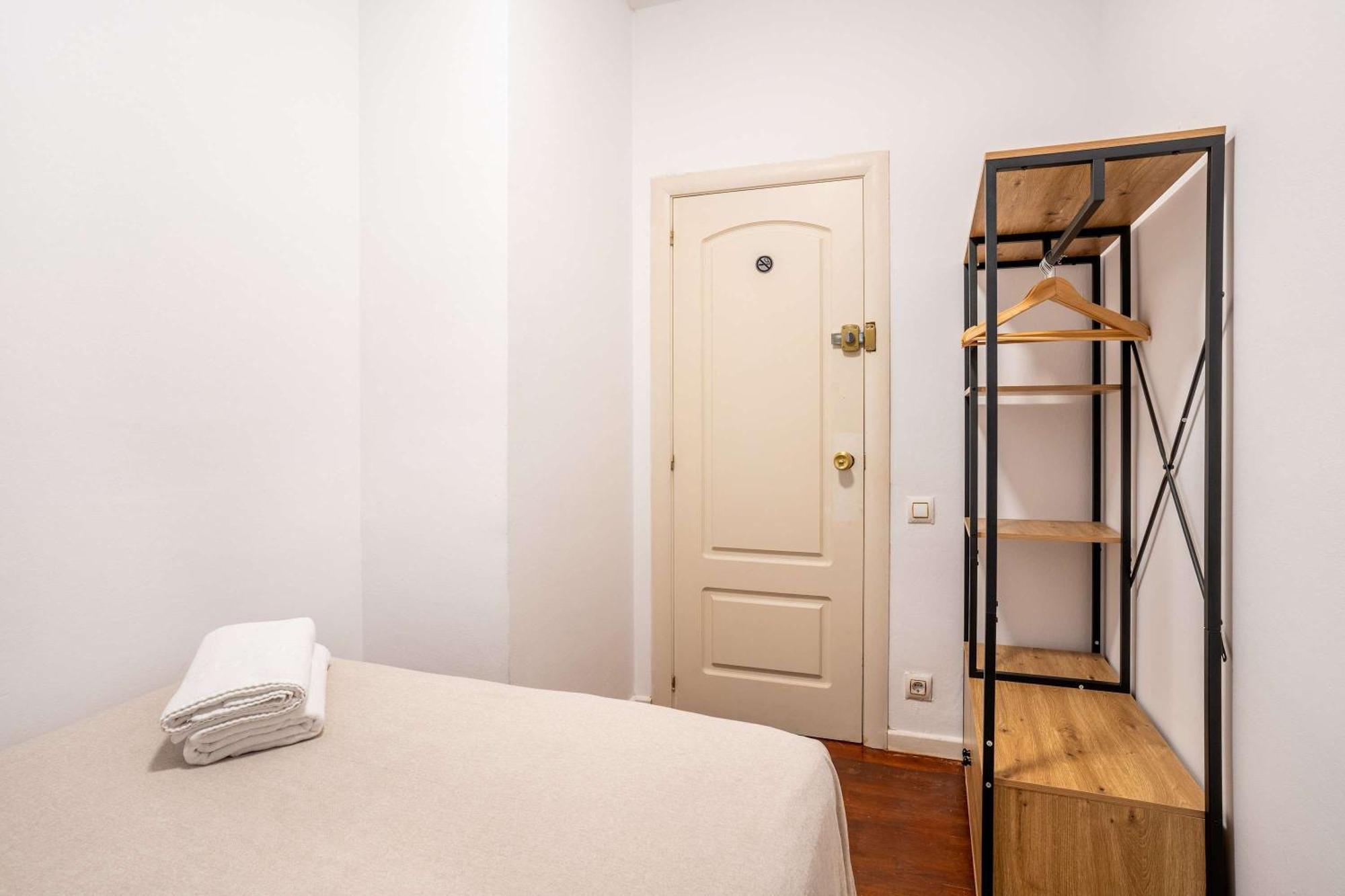 Next To Sagrada Familia 4-Bedroom Apartment Барселона Экстерьер фото