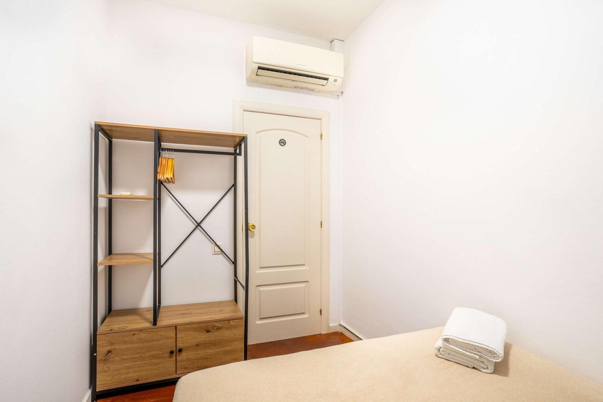 Next To Sagrada Familia 4-Bedroom Apartment Барселона Экстерьер фото