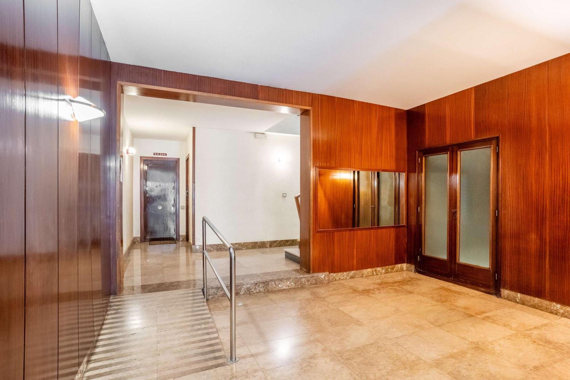 Next To Sagrada Familia 4-Bedroom Apartment Барселона Экстерьер фото