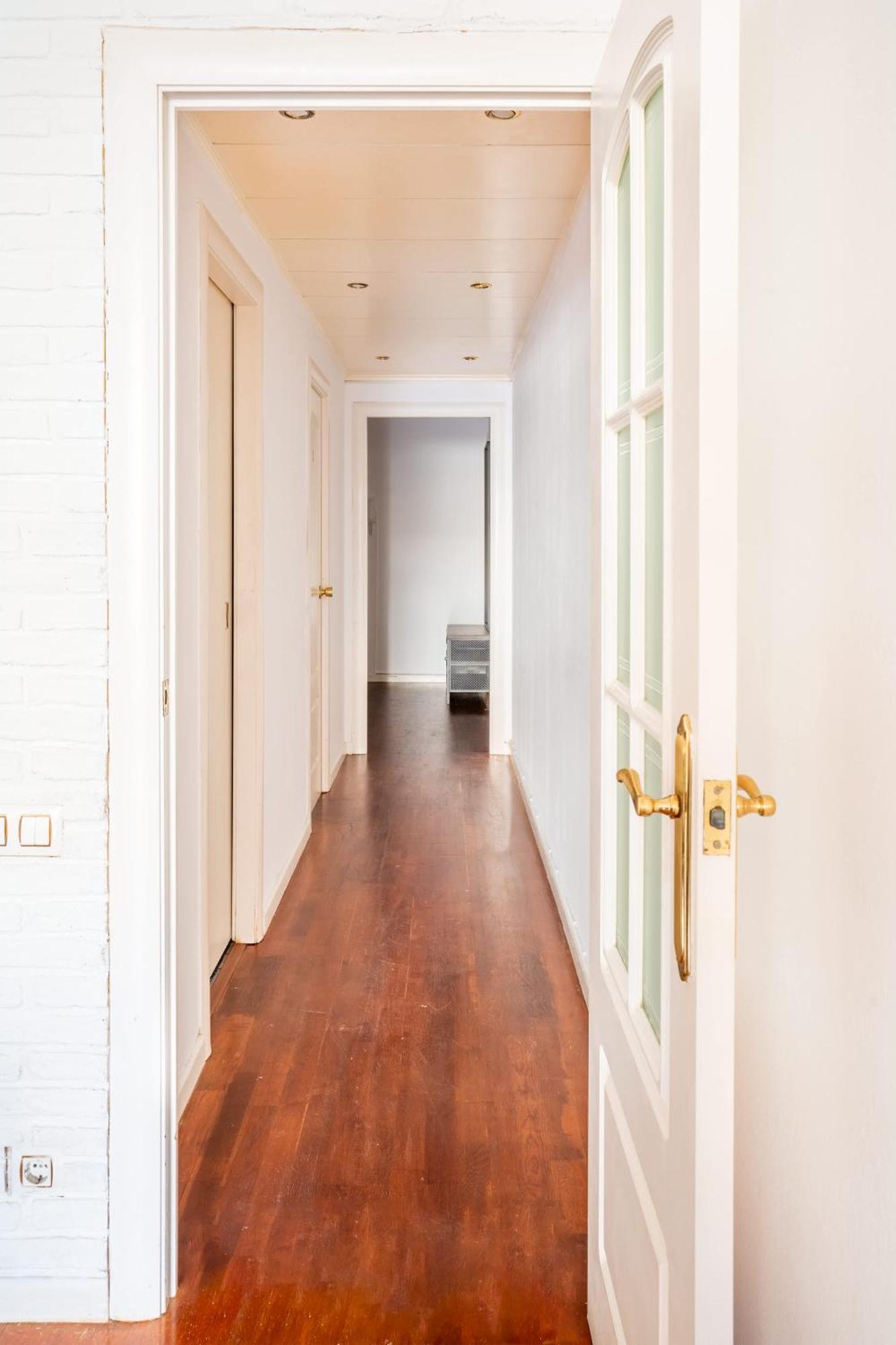 Next To Sagrada Familia 4-Bedroom Apartment Барселона Экстерьер фото