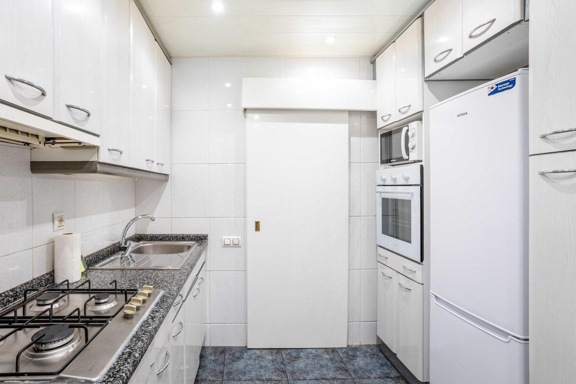 Next To Sagrada Familia 4-Bedroom Apartment Барселона Экстерьер фото